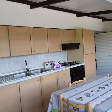 B&B La Terrazza Montalbano Elicona Bagian luar foto